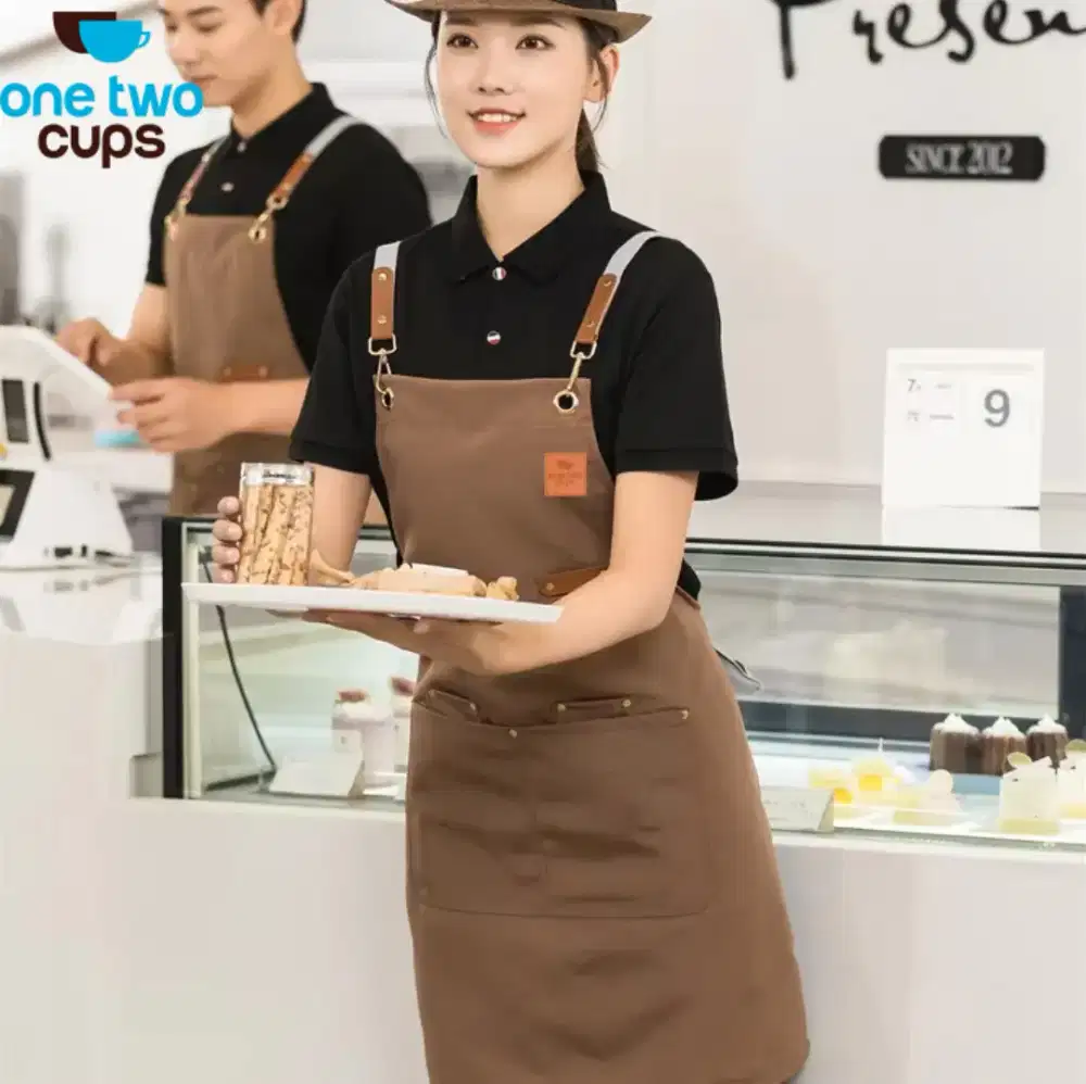 One Two Cups Celemek Masak Apron Anti Air dengan Kantong