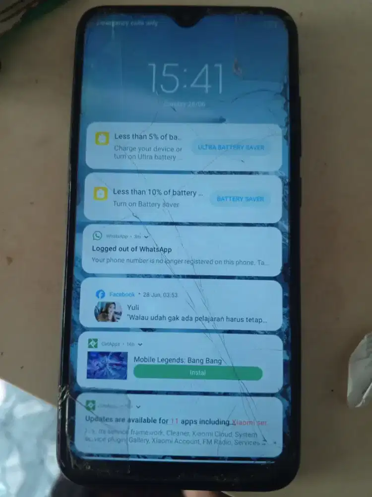 Bismillah Dijual Cepat hp Redmi batangan minus speaker .