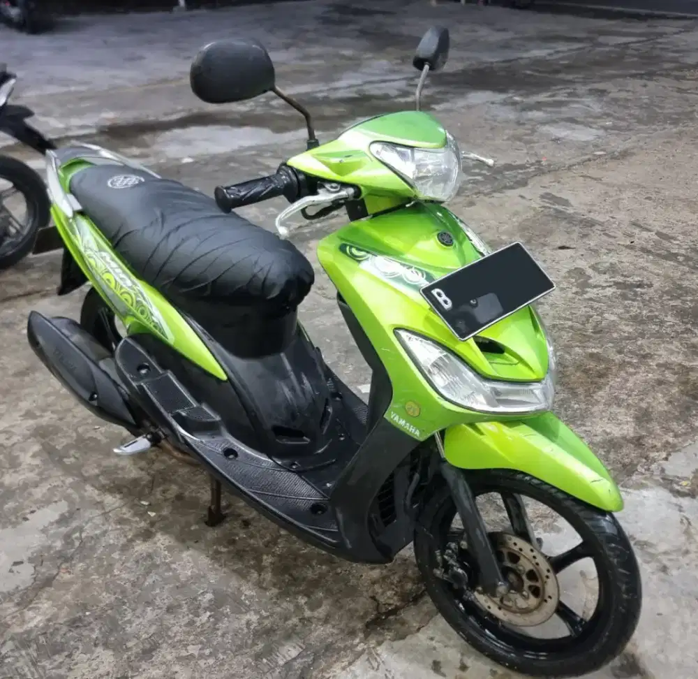 Dijual Motor Mio Hijau 2011
