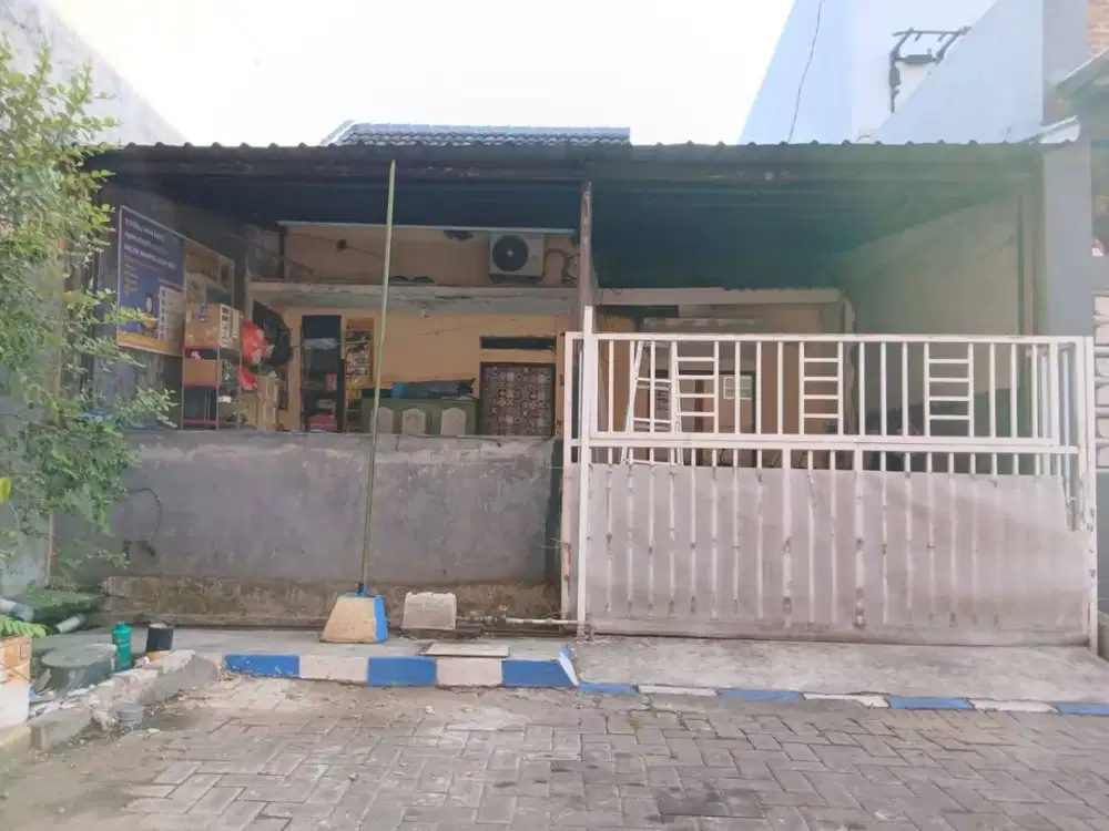 Rumah  Perum Puri Indah Lestari  Sidoarjo Kota