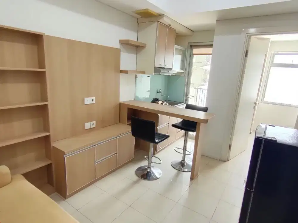Disewakan Apartemen Greenlake Sunter Semi Furnished