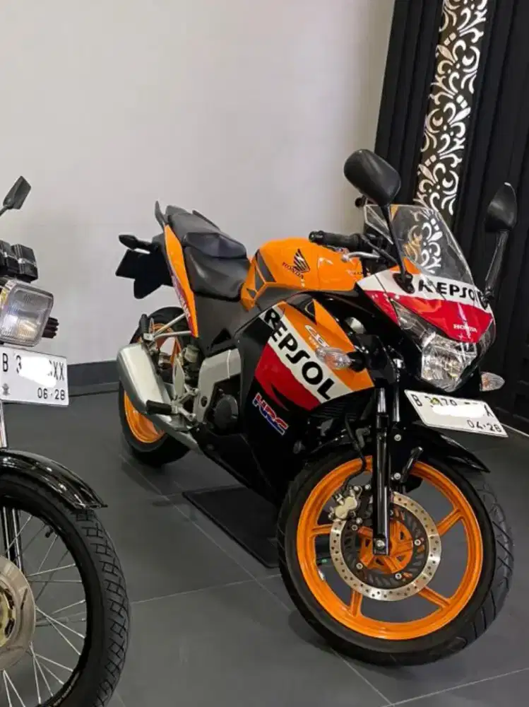 Cbr 150 cbu thailand th 2013 original