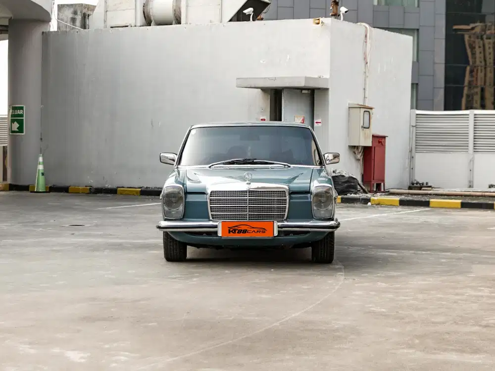 MERCEDES BENZ MINI 200 W115 AT