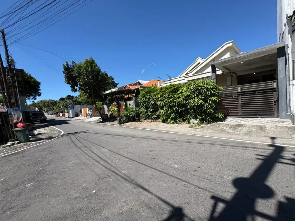Dijual Rumah Tempat Usaha Dekat Jalan Utama Batur Raya Taman Griya Jimbaran Bali