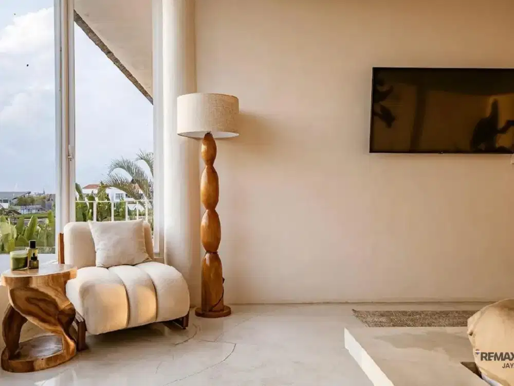 Villa dengan Pemandangan Sawah dan 3 Kamar Disewakan, di Umalas