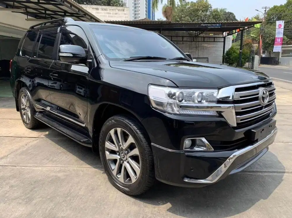 Landcruiser VX 200 tahun 2013