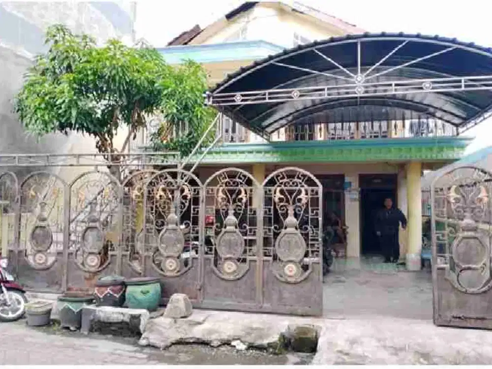 Dijual via lelang rumah di Kandangan Surabaya barat