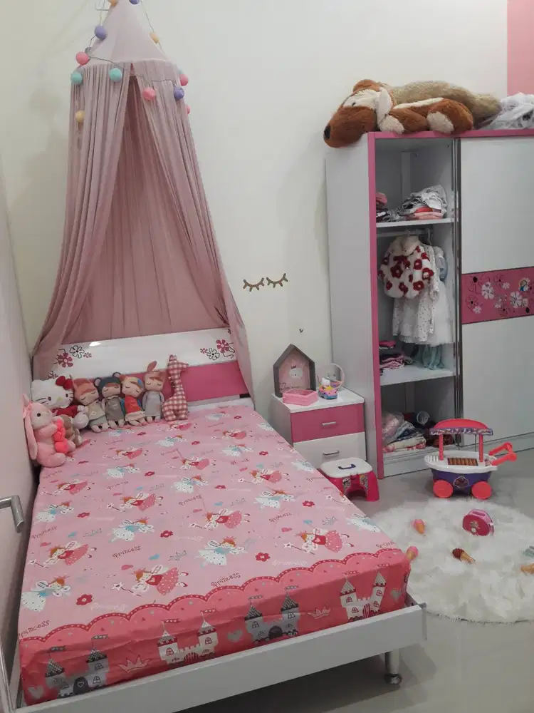 Bed Set Informa preloved