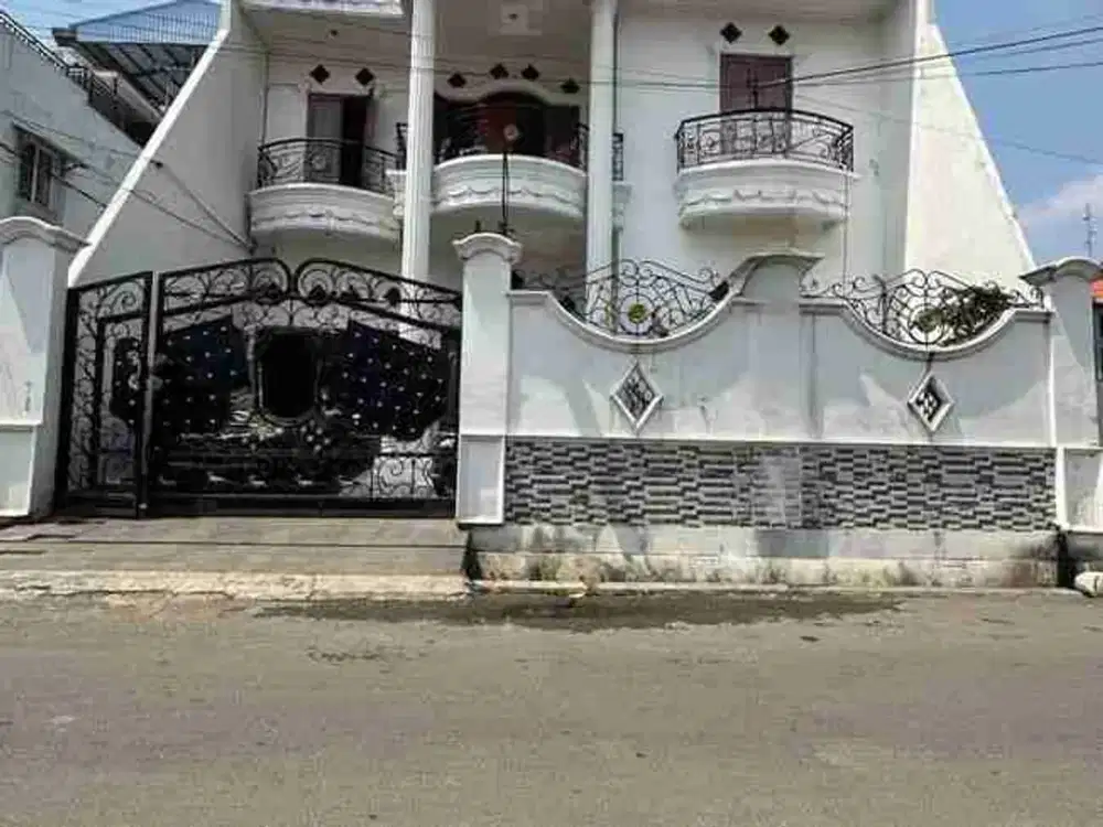 rumah baru carport 2  mobil 
Otista Cipinang cempedak