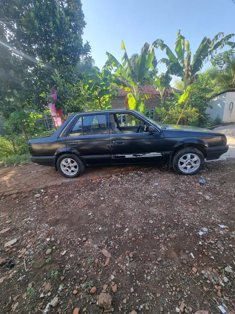 Mazda 323 1986 Bensin