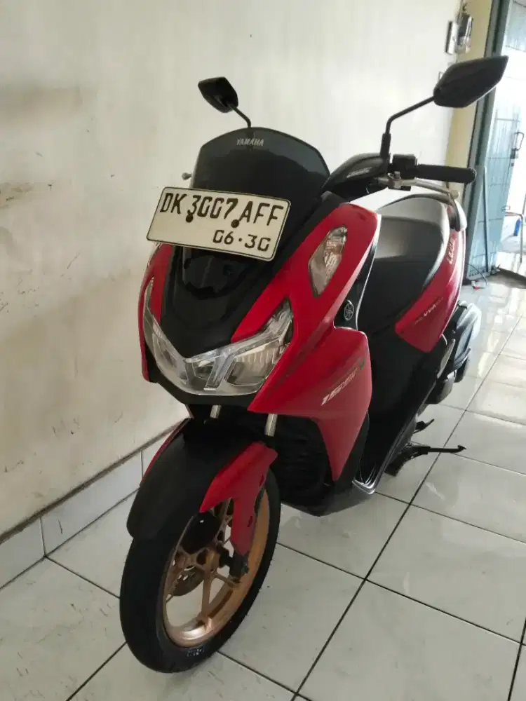 DP 2,8 JT/ BUNGA MENURUN 2% / YAMAHA LEXI 155 STAHUN 2024