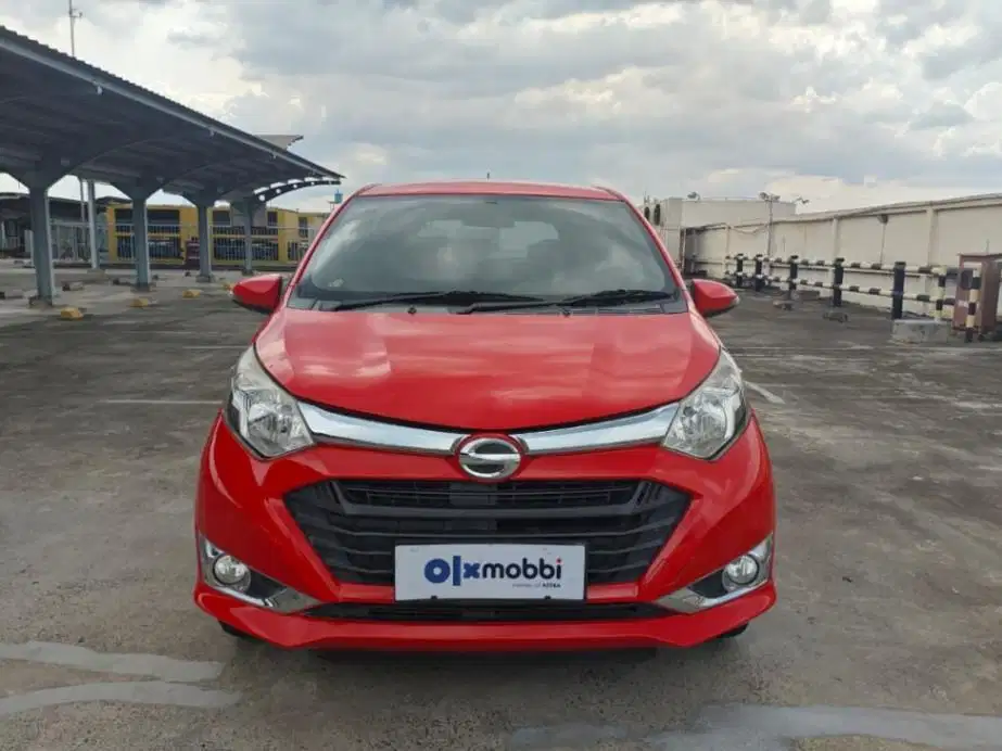 DP MURAH - Daihatsu Sigra 1.2 R Bensin AT 2017 Merah