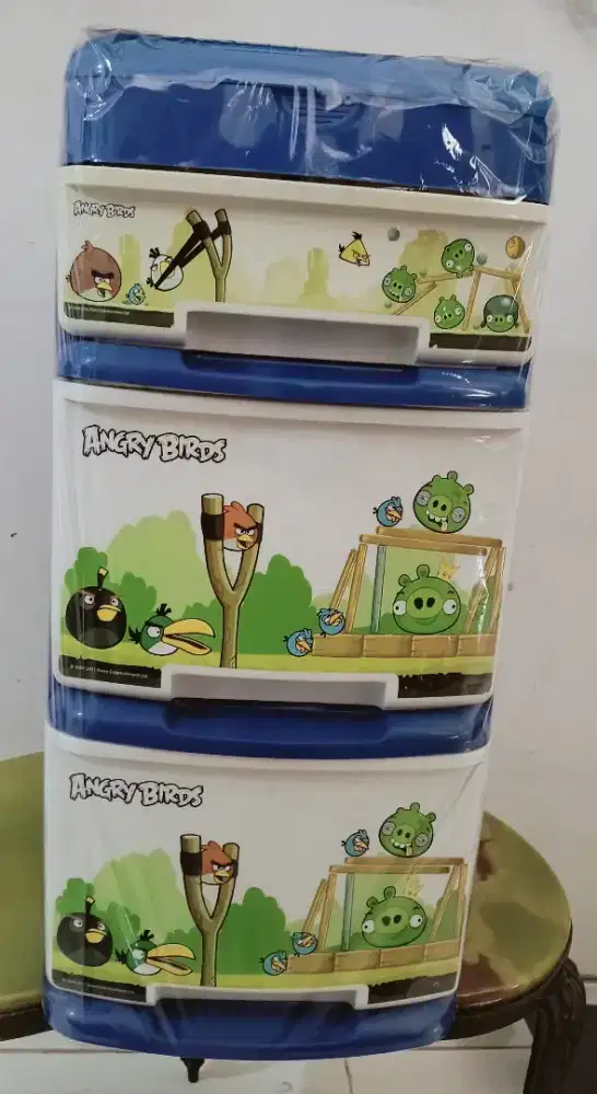 Kabinet Angry Birds Serbaguna
