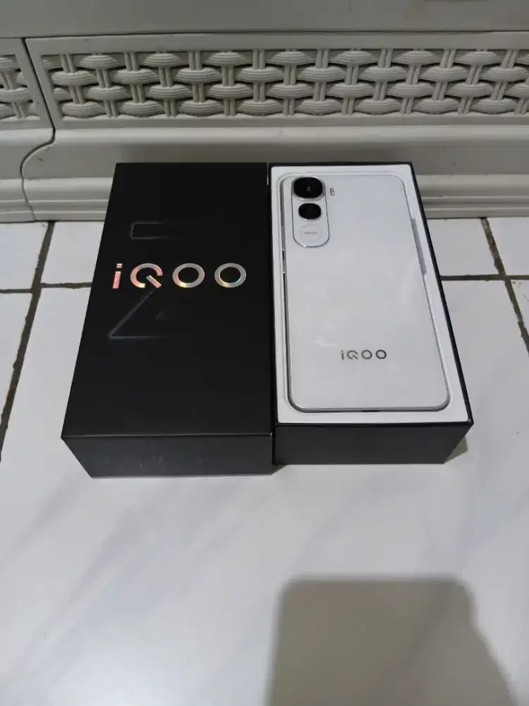 Iqoo z10 lite 8/128