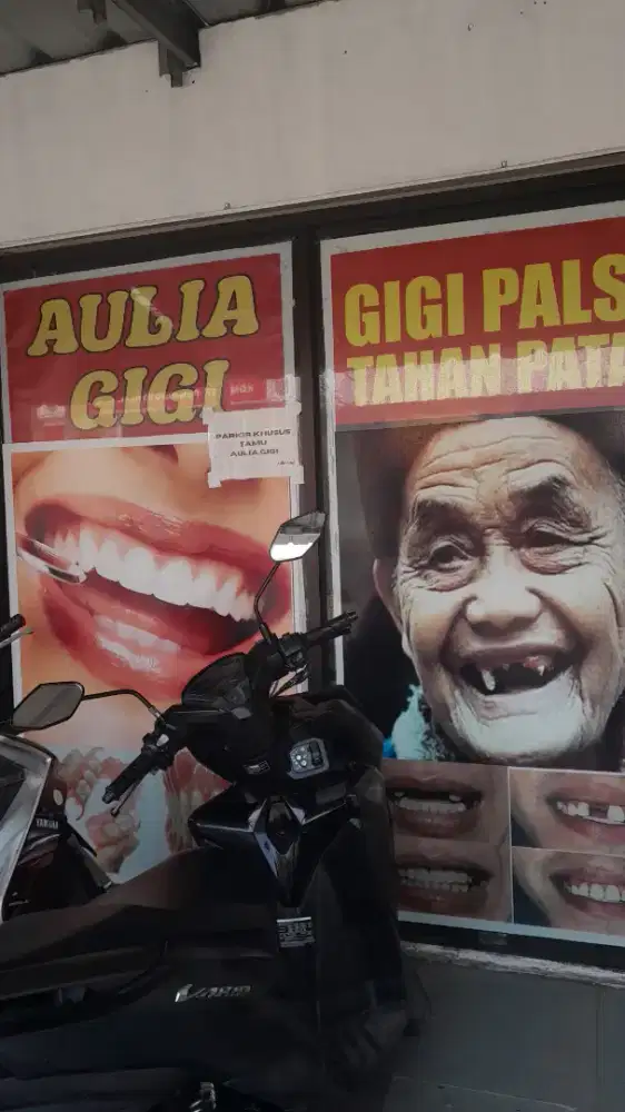 Gigi palsu bersih hygienis dan amanah