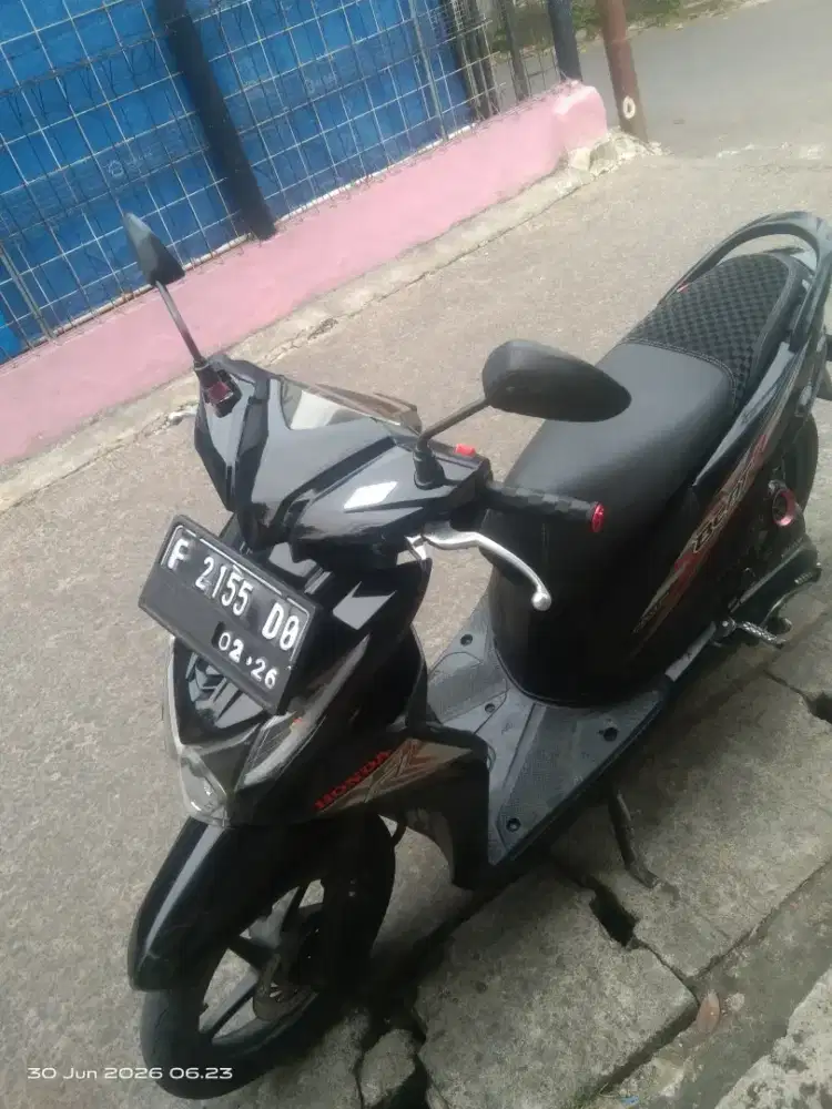 Beat esp tahun 2016 warna hitam