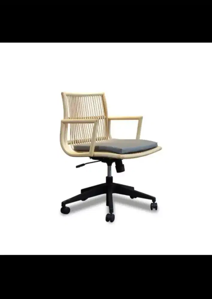 PRELOVED VIVERE Matala Swivel Chair-Kursi Kerja