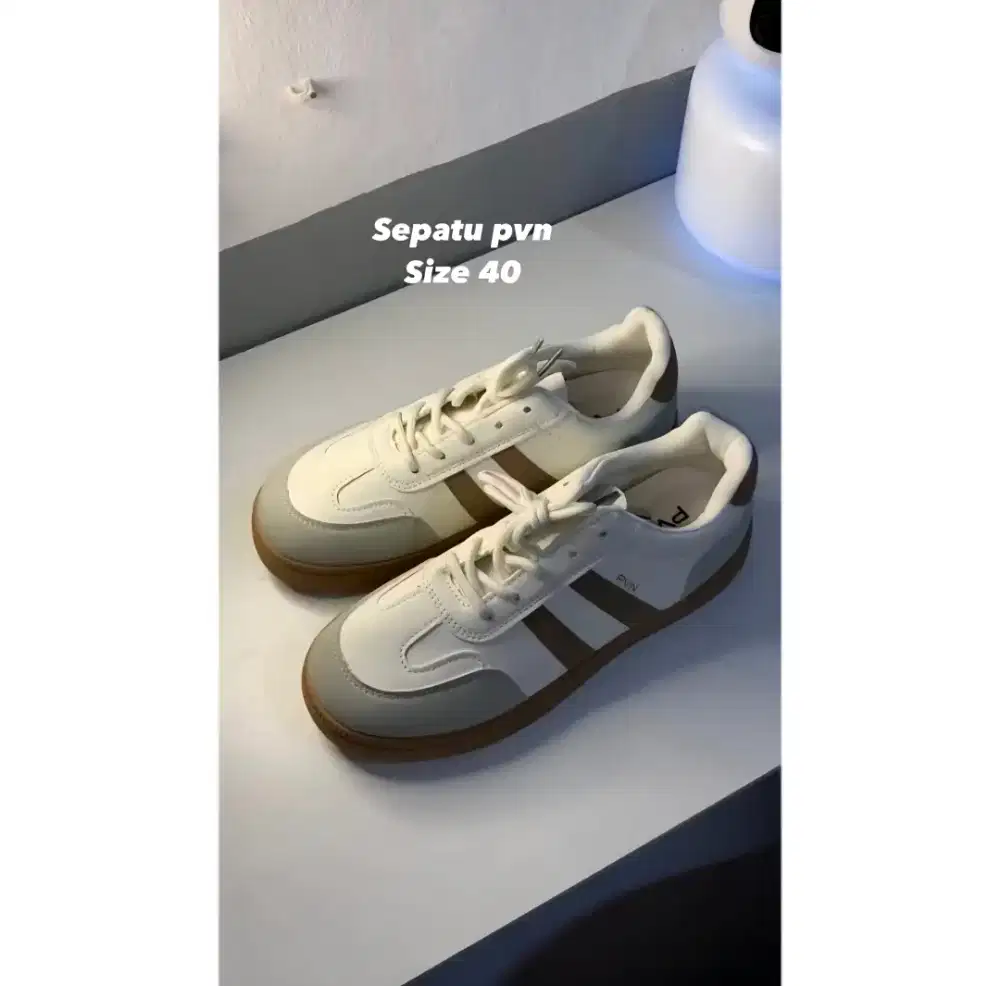 PRELOVED SEPATU PVN