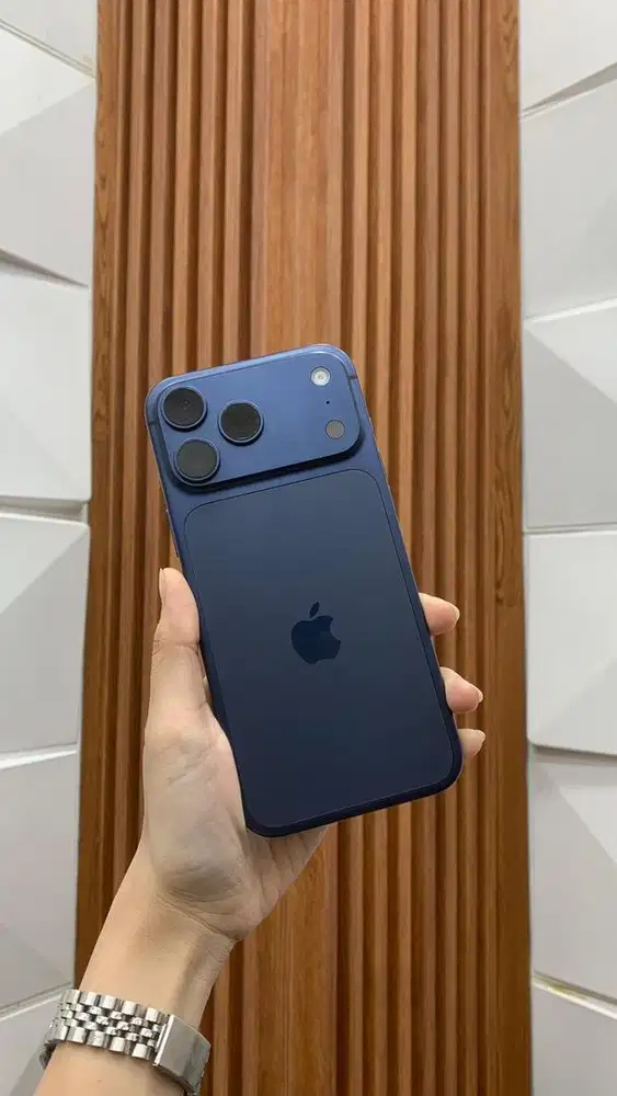 Second Iphone 17 Promax 256gb Deep blue