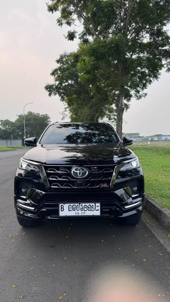 Toyota Fortuner 2.8 VRZ GR DSL AT