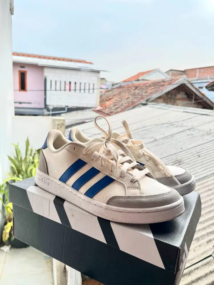 Adidas Grand Crout SE