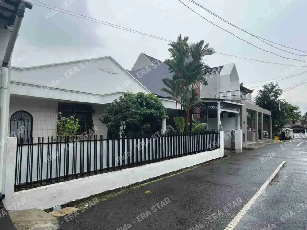 Rumah Luas Dalam Komplek Perumahan Di Cipinang Jakarta Timur