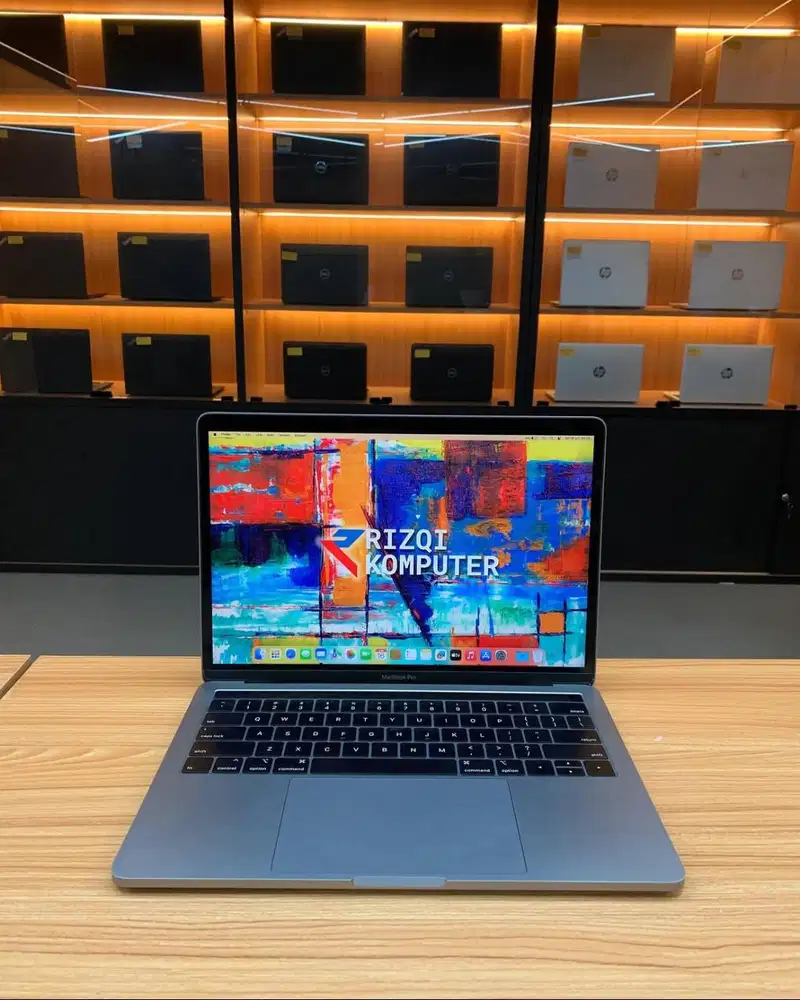 MacBook Pro i7 2019 Intel Core i7 Ram 16GB SSD 512GB
