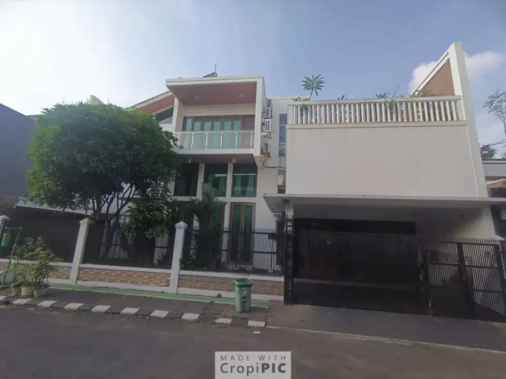 Dijual Rumah Mewah Hook di Kemang Pratama 3 – LT 570 m², Kolam Renang, SHM