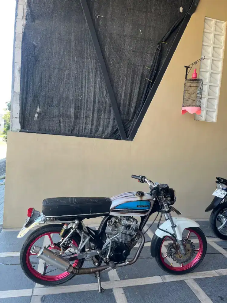 Antik CB Mening mesin spek Tiger mewah