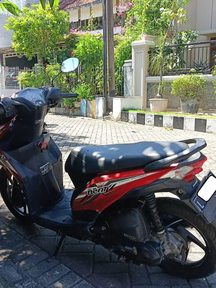 Honda Beat 2016 merah surabaya