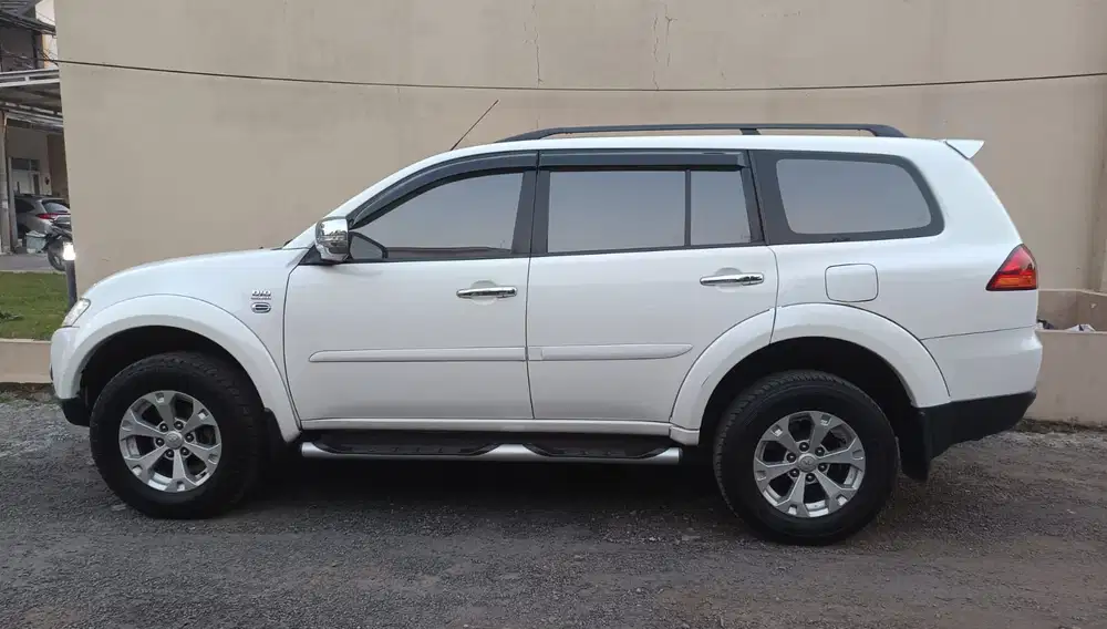 Jual Pajero Sport Dakar 2012 AT