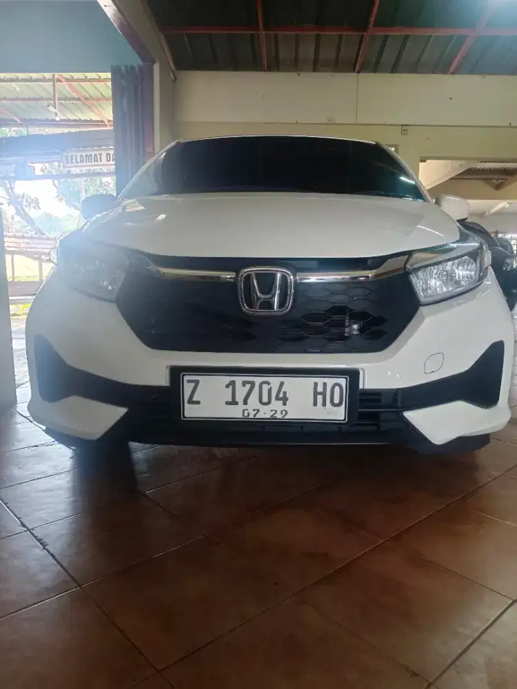 Bismillah numpang jual brio E. Metic putih 2024.ni Z