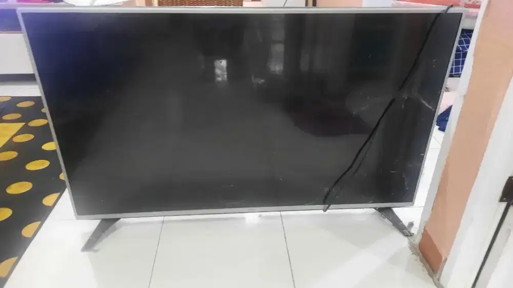 TV LG 50 Inchi Kondisi Bekas