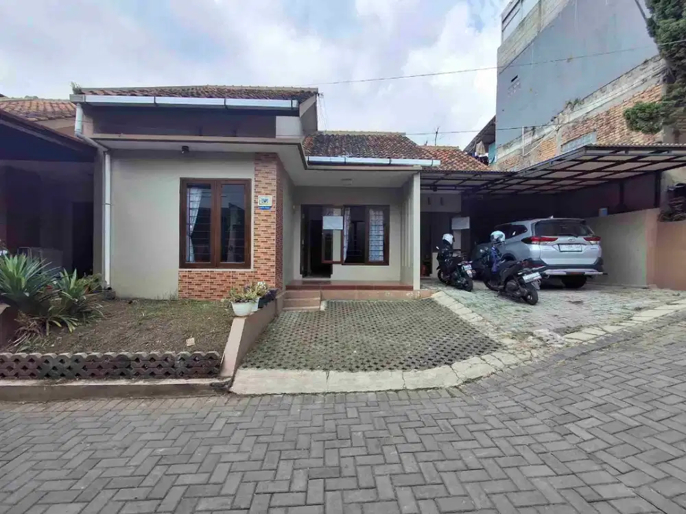 dijual rumah murah di kamarung citeureup cimahi
