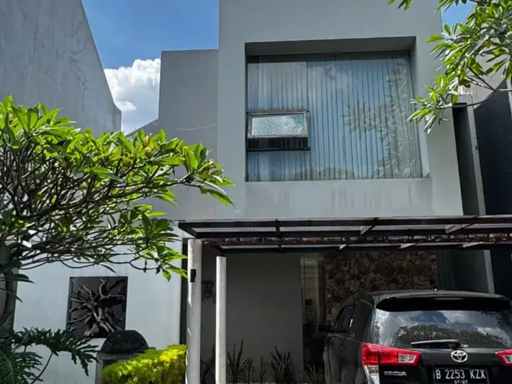 DIJUAL RUMAH SECOND POSISI POJOK DALAM TOWNHOUSE DI SETU CIPAYUNG JAKARTA TIMUR