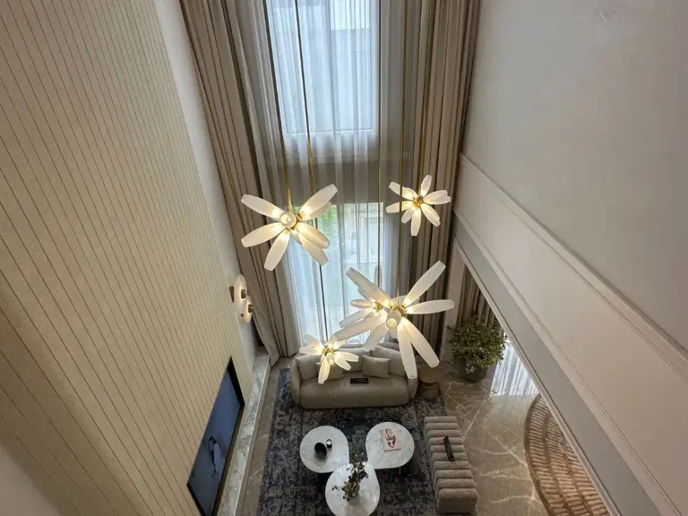 RUMAH MEWAH DOUBLE HIGH CEILING TYPE ALCA ALAM SUTERA