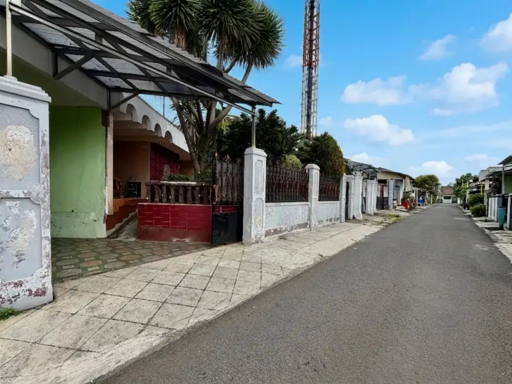 RUMAH LUAS DI BUKIT DURI DI JALAN LEBAR HARGA 2 M - AN!