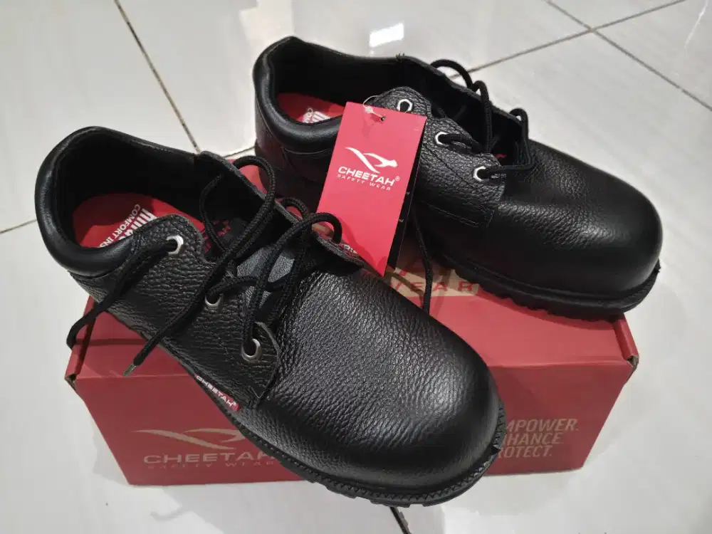 Sepatu Safety Cheetah 2002 Size 43