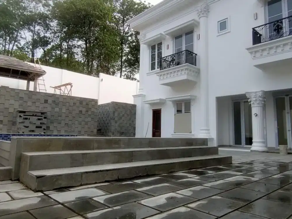 Dijual rumah cantik mewah di Sentul City  Cluster Mediteranian Golf Hijau