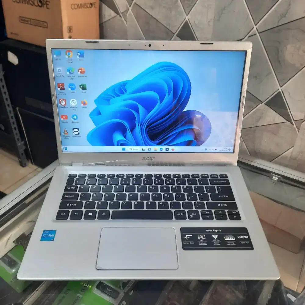 Acer Aspire 5, Core i3 Gen 11, RAM 8GB, SSD 512GB, Layar 14 inch