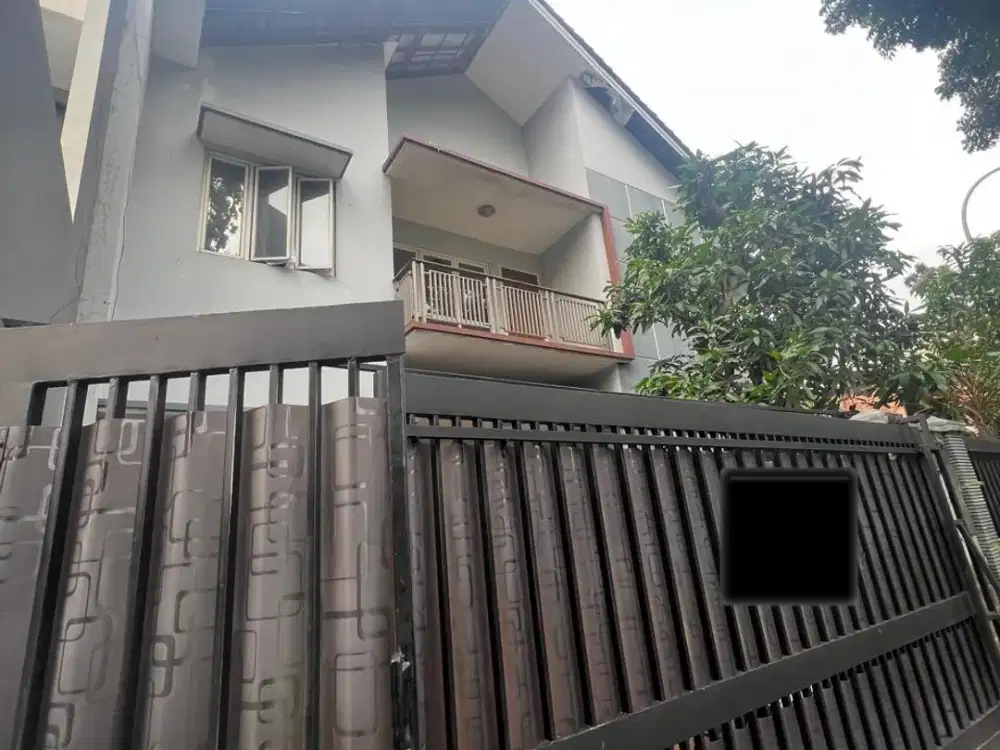 HOT SALE Rumah Hoek Bangunan Mandiri 2 Lantai di BSD Puspitaloka