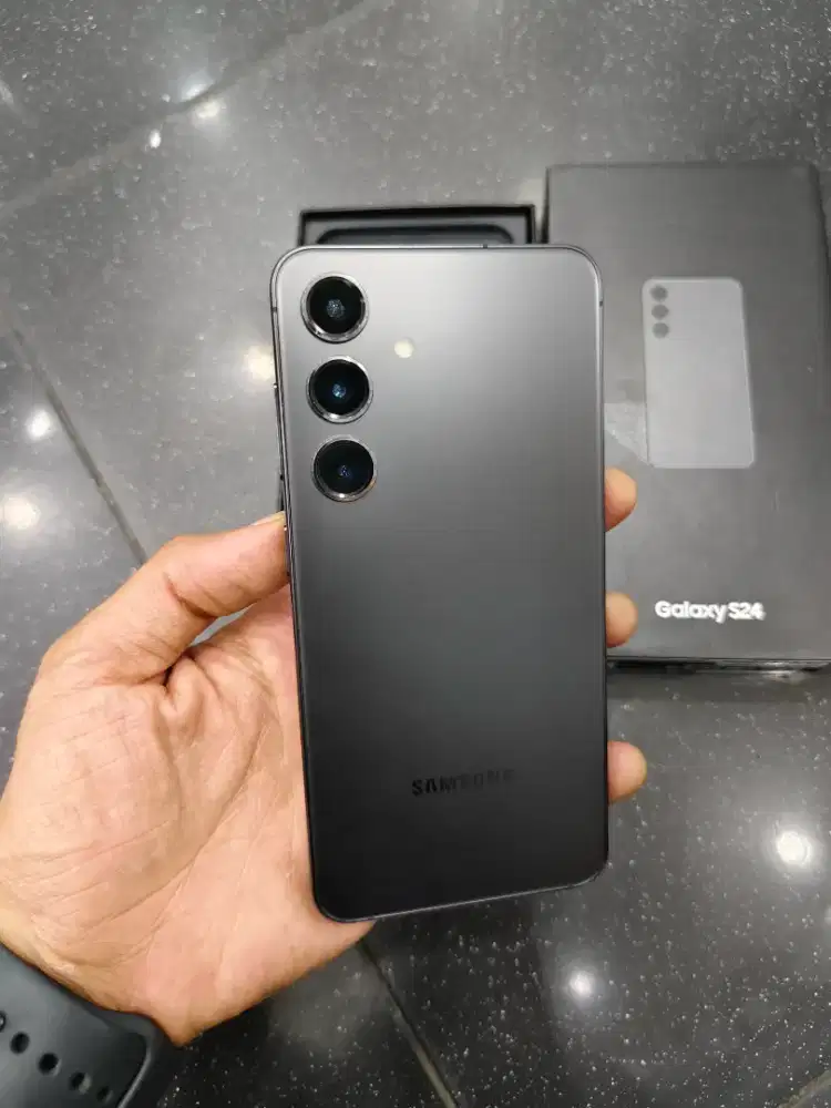 Samsung S24 Basic 5G Ram 8/256 GB Fullset