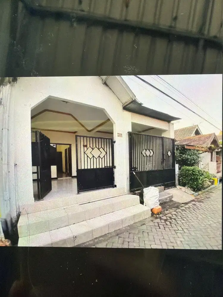 Rumah sangat strategis di sewakan bulanan/Tahunan