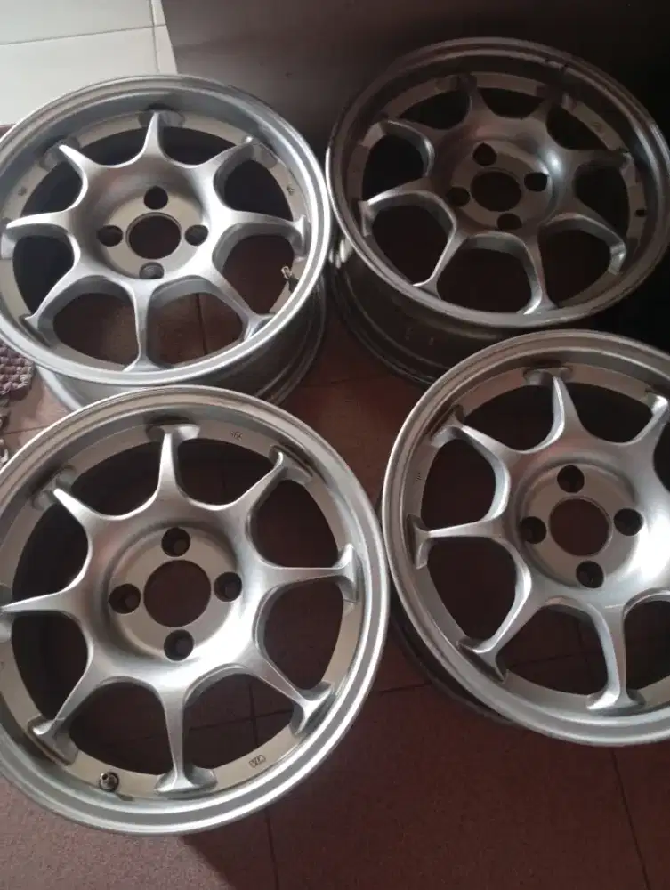 Velg 15 tc05 pcd 4x100 wedssport calya sigra mobilio