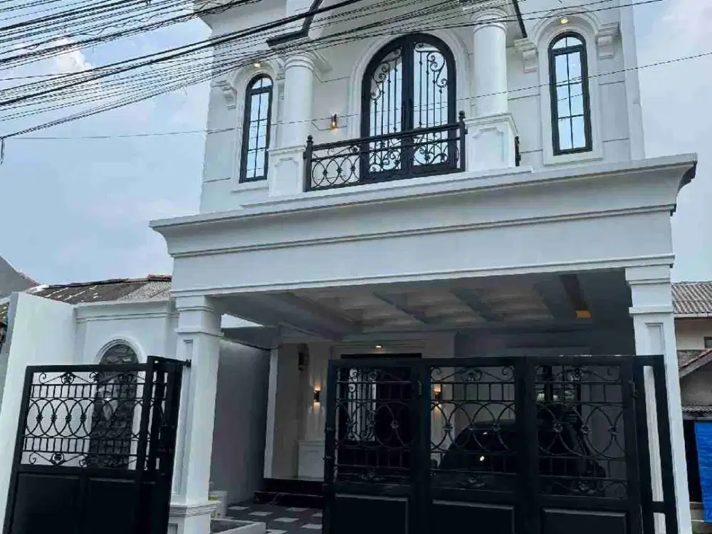 Rumah Mewah 2 Lantai Klasik Modern