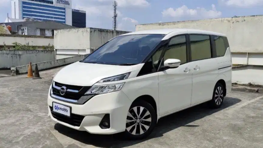 Nissan Serena 2.0 X Bensin-AT 2019 Putih