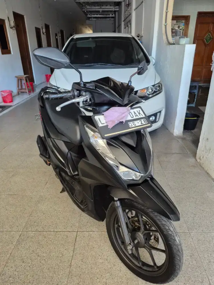 Beat Deluxe CBS ISS 2023 Hitam