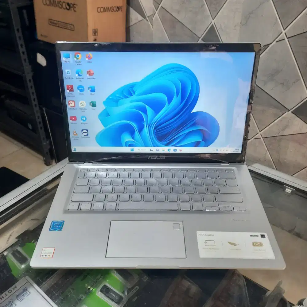 Asus A416M, Intel Celeron N4020, RAM 4GB, SSD 256GB, Layar 14 inch