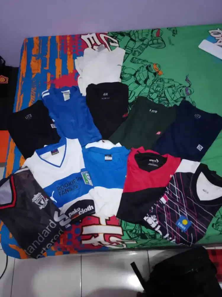 T-shirt/baju & jersey SZ M-L