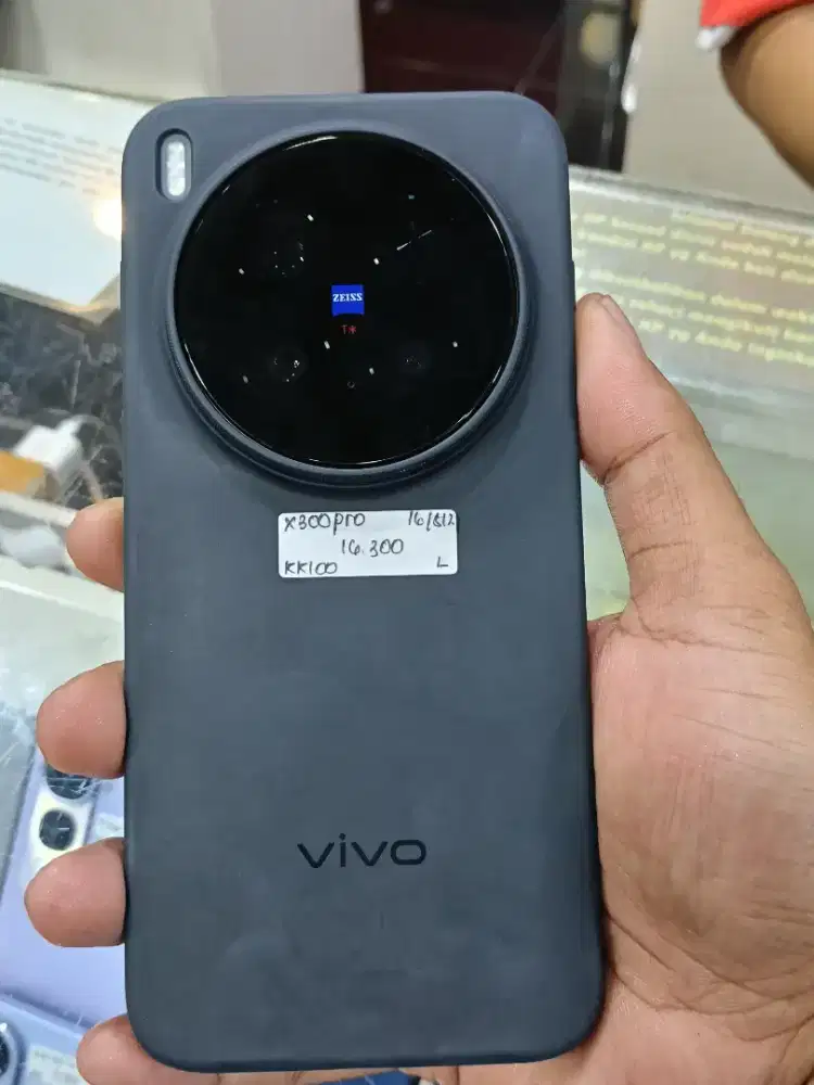 Second Vivo X300 Pro 16/512 like new